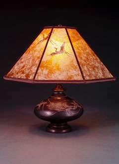 t29 Asian Metal Accent Lamp, Amber Mica Lampshade with Hand-cut Flying Crane Design