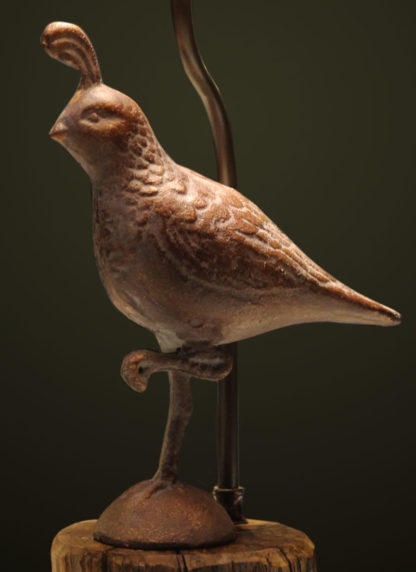 T365 Metal Quail Table Lamp detail