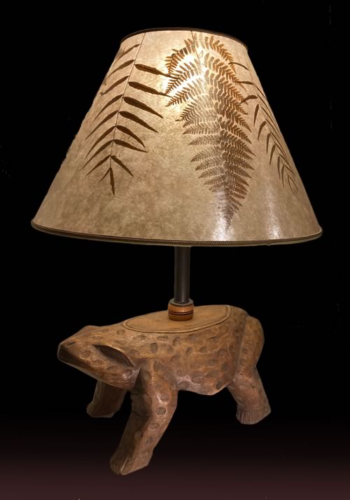 West African Totem Frog lamp, 4B